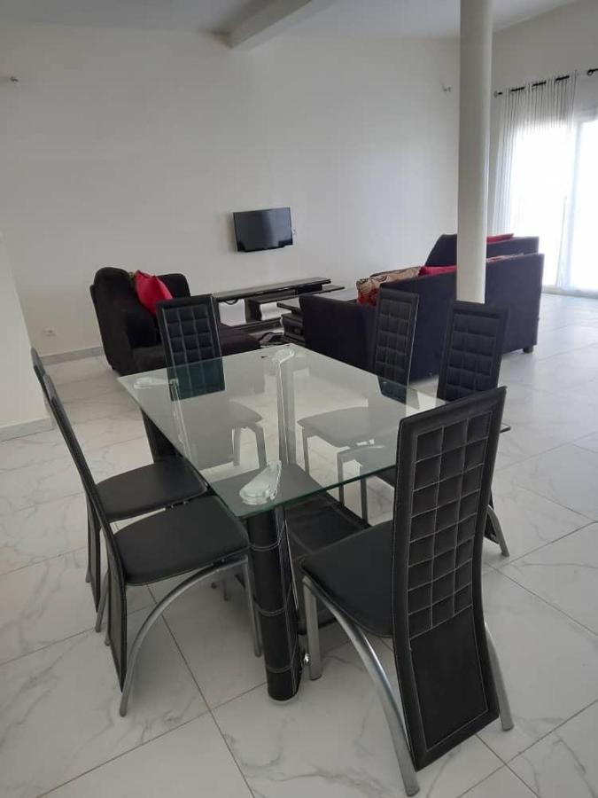 Villa Diambars Sali Tap ภายนอก รูปภาพ