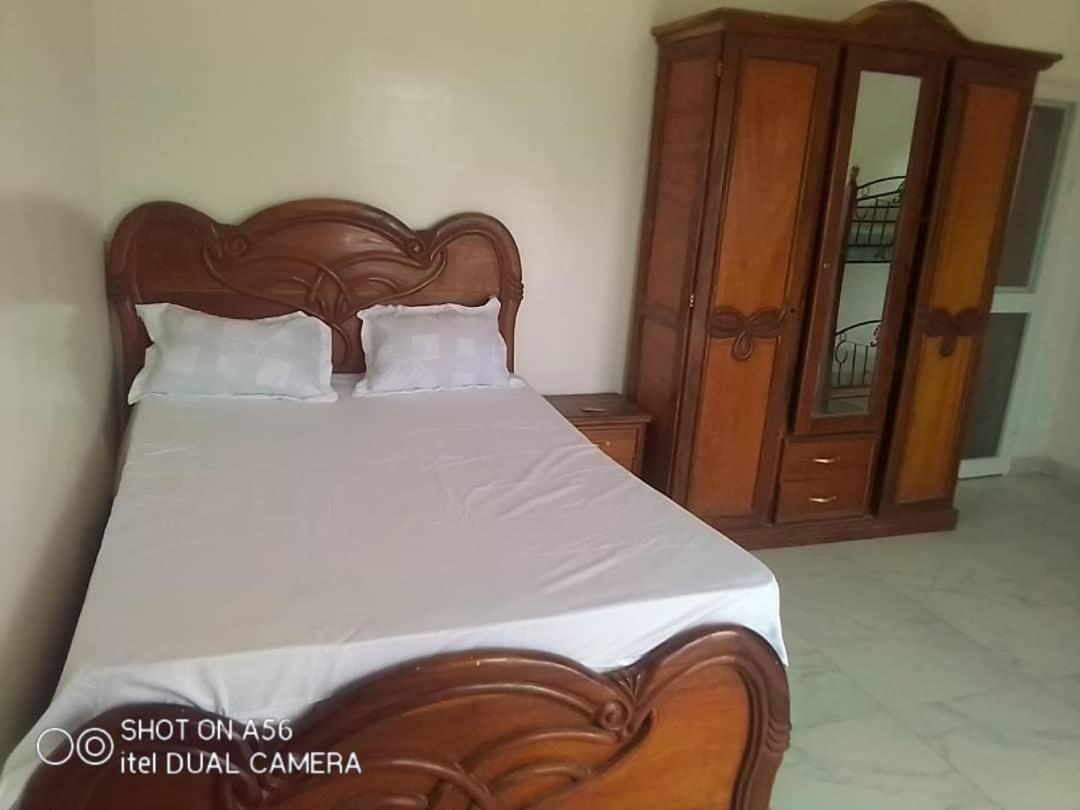 Villa Diambars Sali Tap ภายนอก รูปภาพ