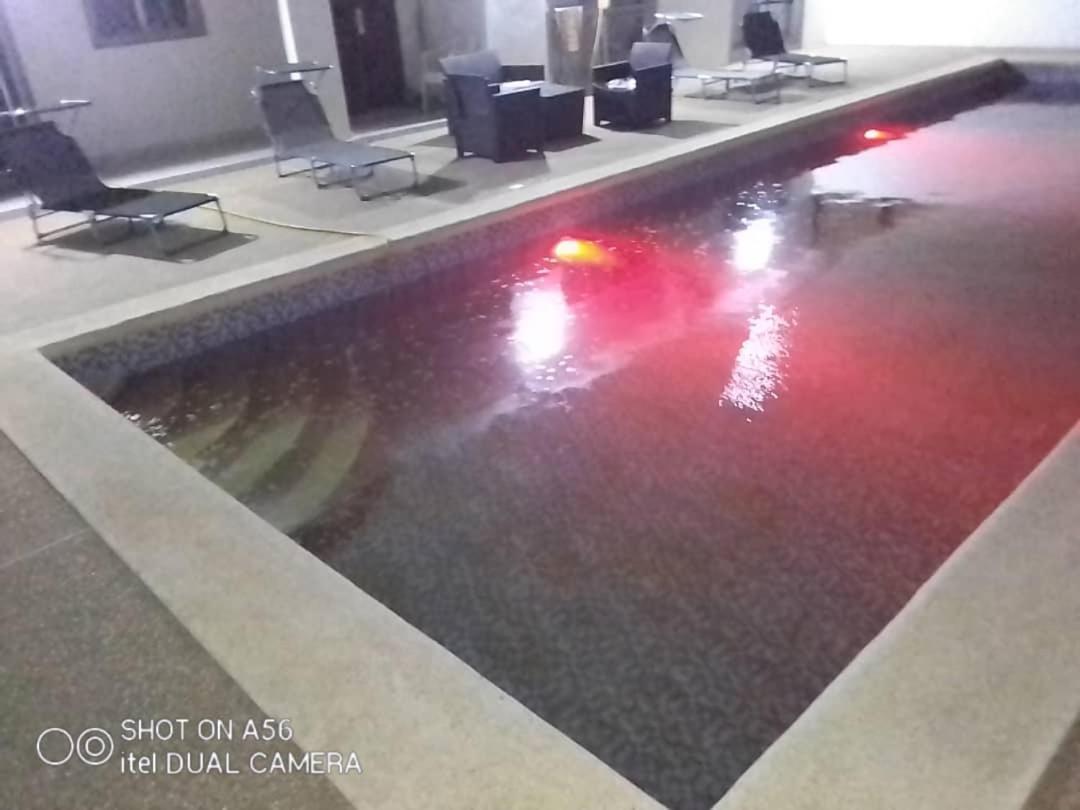 Villa Diambars Sali Tap ภายนอก รูปภาพ